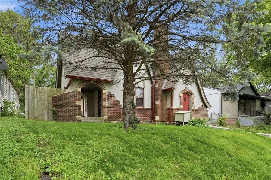 6656 Paseo Boulevard, Kansas City, MO 64132 - #3