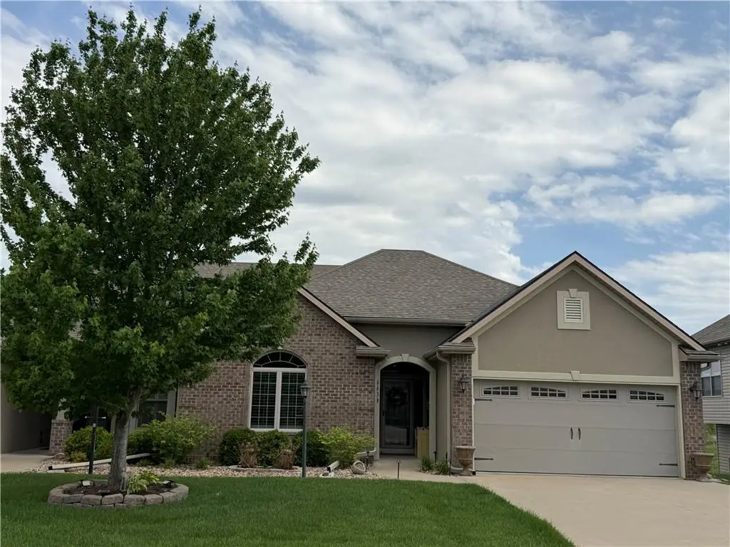 4409 Stonebridge Drive W, Saint Joseph, MO 64505 - #1