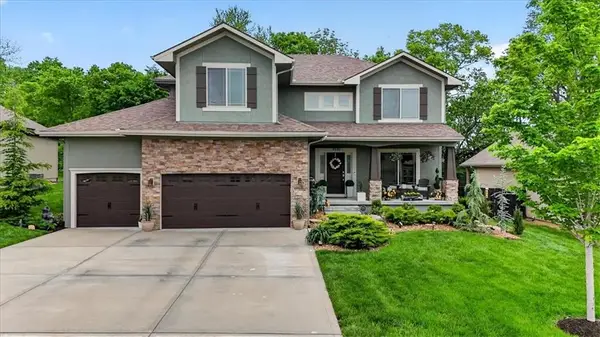 2320 SW Deer Run Road, Lee's Summit, MO 64082