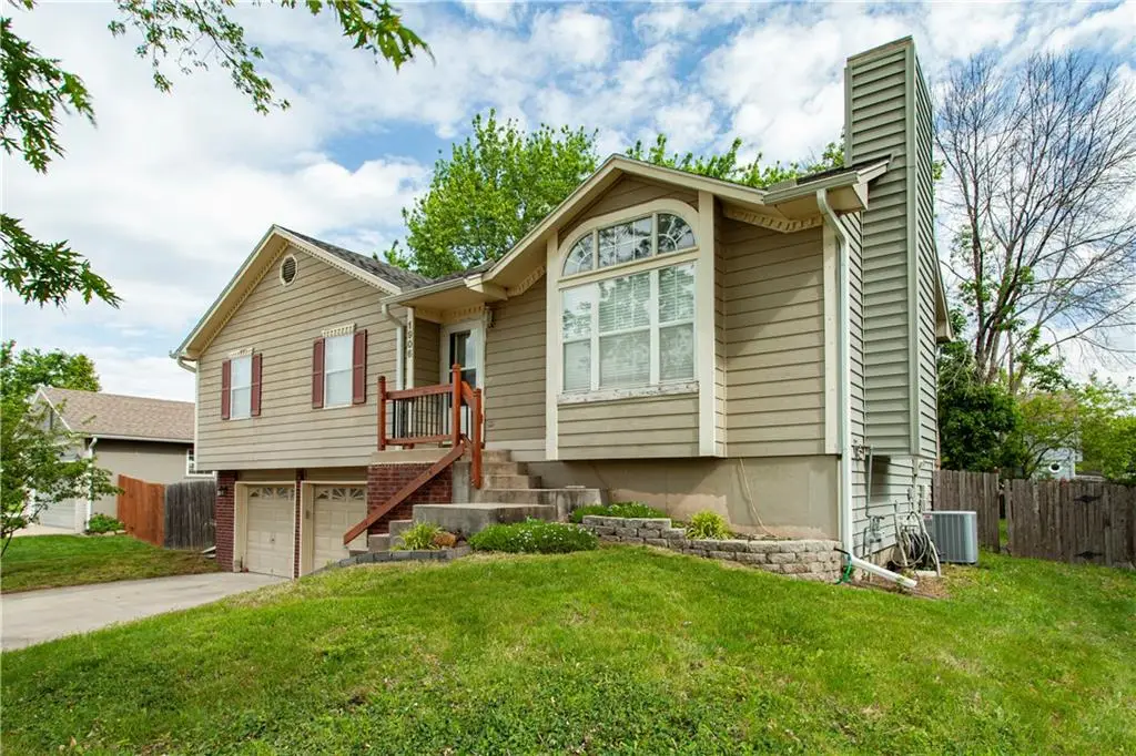 1906 Cheyenne Court, Greenwood, MO 64034 - #1