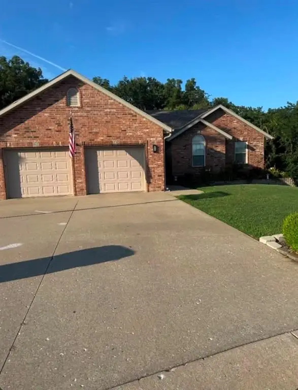 241 NW 66 Road, Clinton, MO 64735