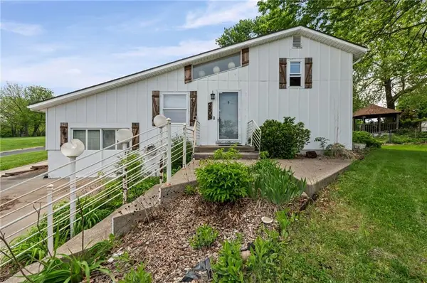 2509 S 53rd Street, Kansas City, KS 66106