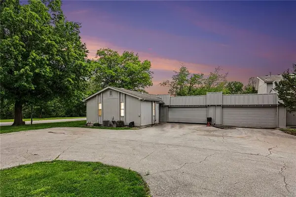 14025 Ballantrae Drive, Grandview, MO 64030