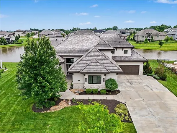 17213 Goddard Street, Overland Park, KS 66221