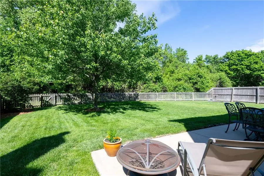 11247 W 116th Terrace, Overland Park, KS 66210 - #2