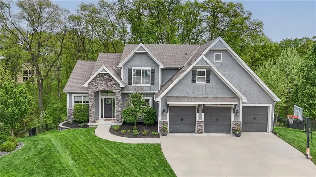 14035 Trail Creek Court, Parkville, MO 64152 - #1