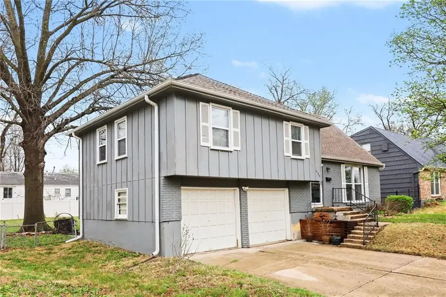 8126 E 134th Street, Grandview, MO 64030 - #2