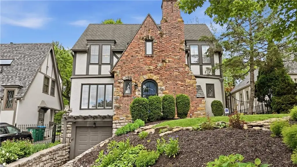 2109 W 50th Street, Westwood Hills, KS 66205 - #1