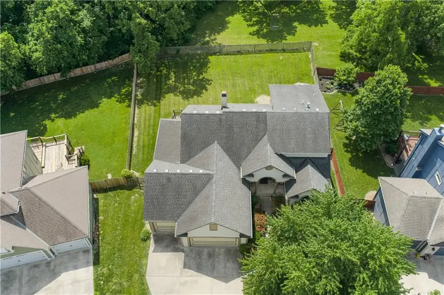 1636 SW Summit Valley Lane, Lees Summit, MO 64081 - #2