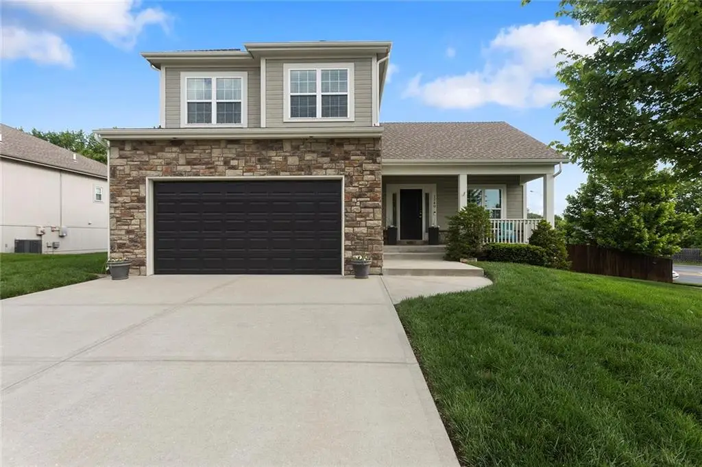 1740 NE Nine Oaks Drive, Lees Summit, MO 64086 - #1