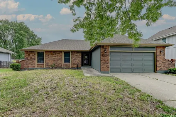 3711 NE Ellison Drive, Lee's Summit, MO 64064