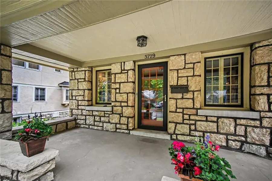 5729 Charlotte Street, Kansas City, MO 64110 - #3