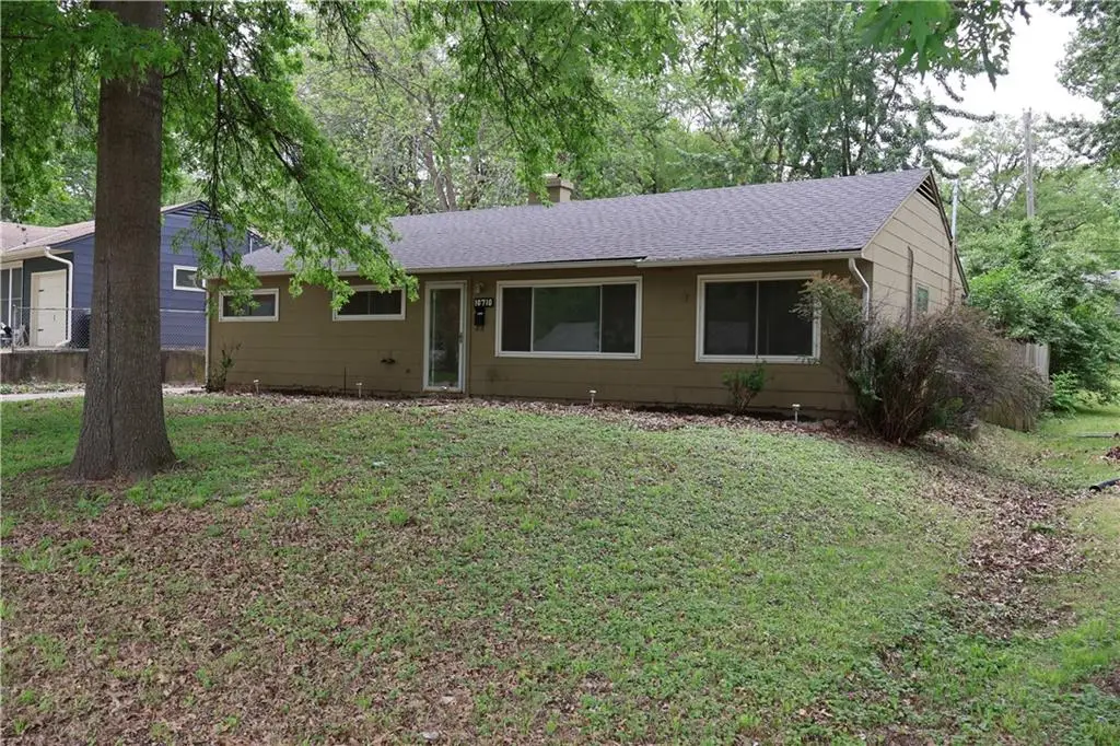 10710 Newton Avenue, Kansas City, MO 64134 - #1