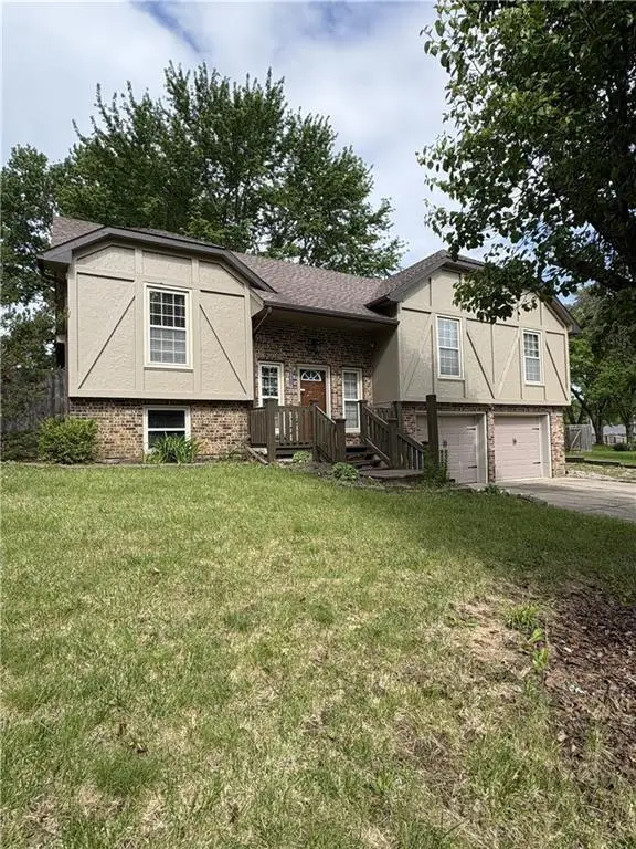 1112 Fairway Drive, Richmond, MO 64085
