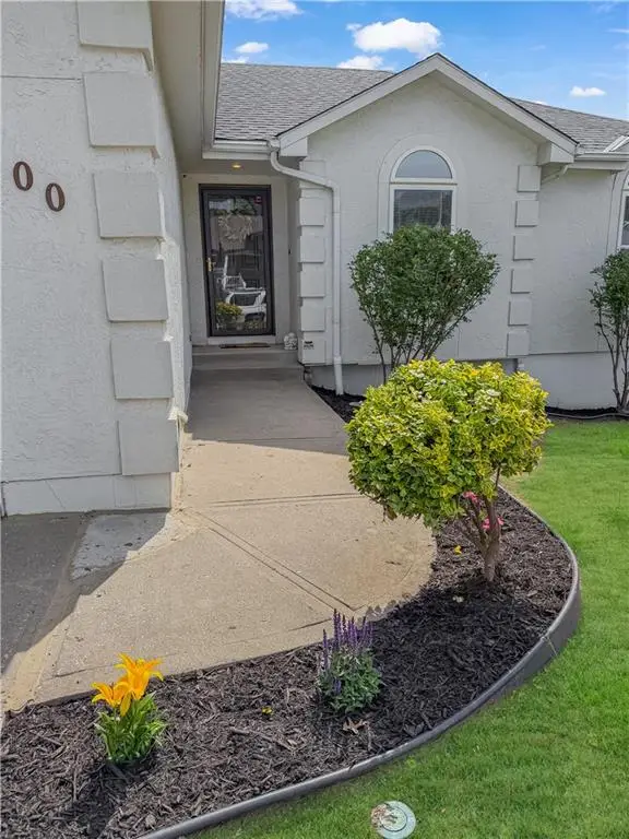 200 NE 6th Street, Blue Springs, MO 64014 - #2