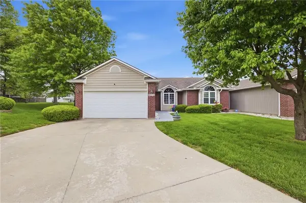 4512 Hedges Avenue, Kansas City, MO 64133