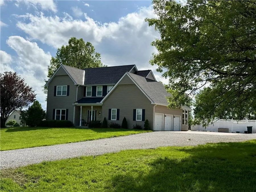 20189 167th Street, Basehor, KS 66007 - #3