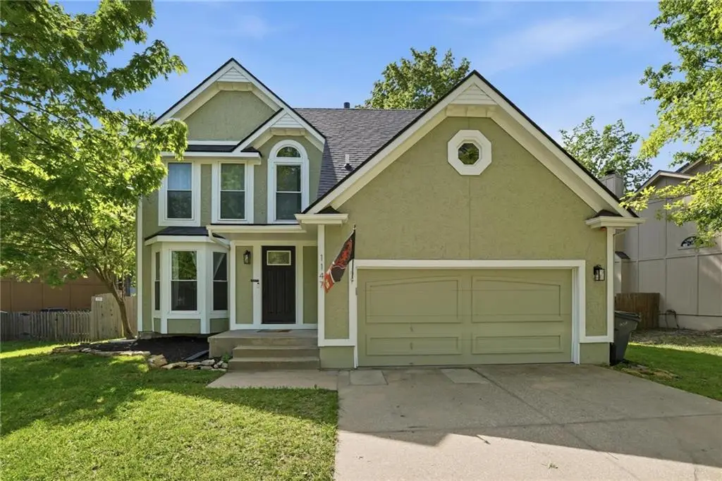 1147 E Sheridan Bridge Lane, Olathe, KS 66062 - #1