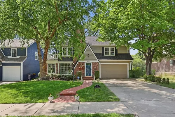 23 W 70 Terrace, Kansas City, MO 64113