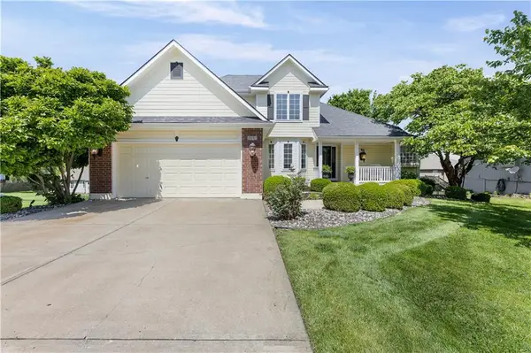 500 Bayview Drive, Raymore, MO 64083