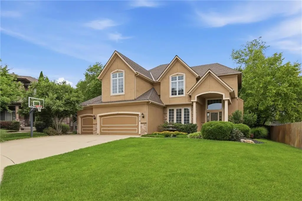 16118 S Locust Street, Olathe, KS 66062 - #1