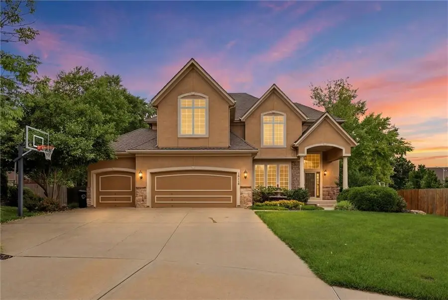 16118 S Locust Street, Olathe, KS 66062 - #2