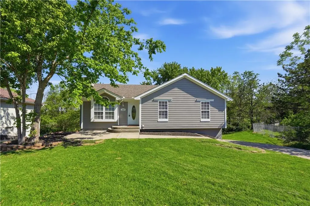 1488 NW Foxboro Road, Blue Springs, MO 64015 - #1