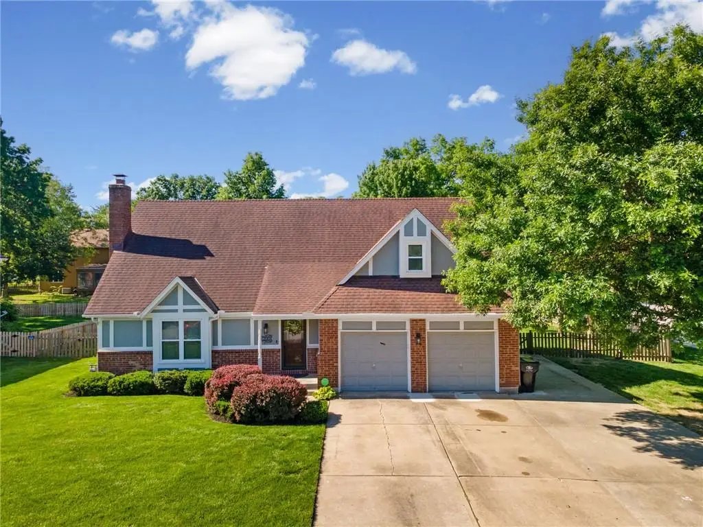 12001 E 77th Terrace, Raytown, MO 64138 - #1