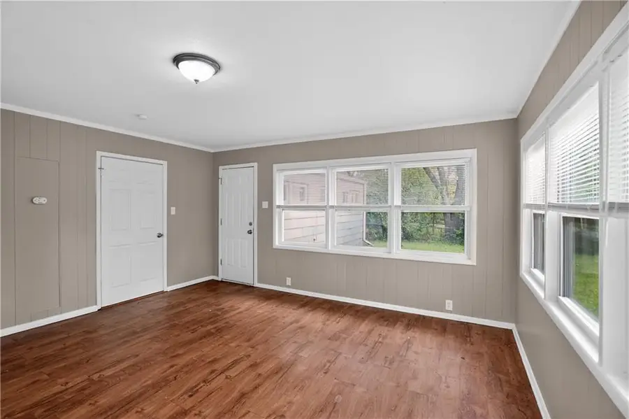 11012 Cambridge Avenue, Kansas City, MO 64134 - #3