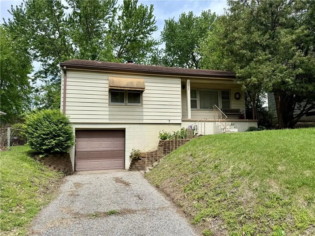 3523 Pacific Street, Saint Joseph, MO 64507 - #1