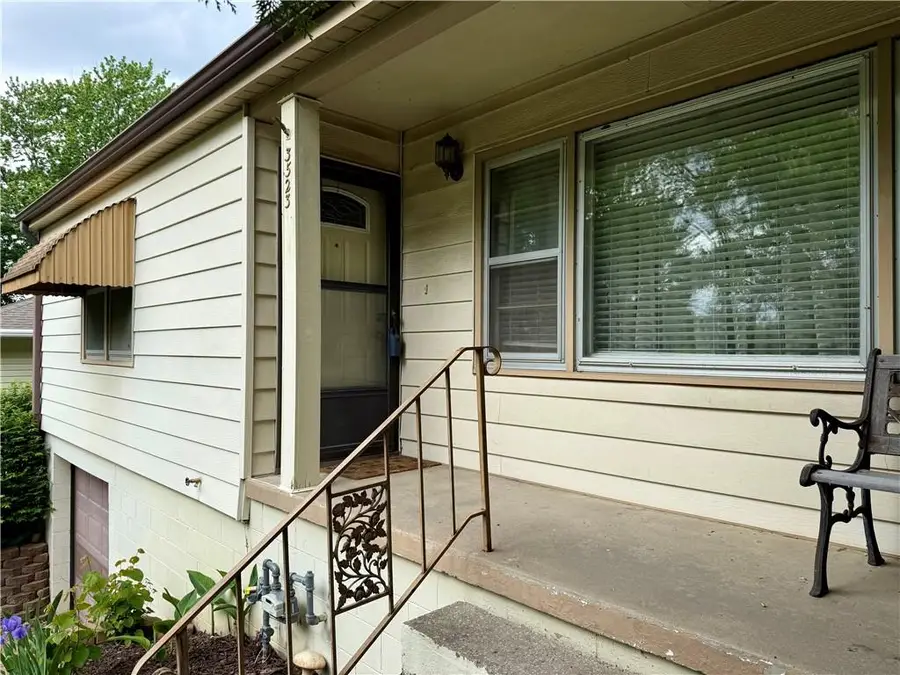 3523 Pacific Street, Saint Joseph, MO 64507 - #3