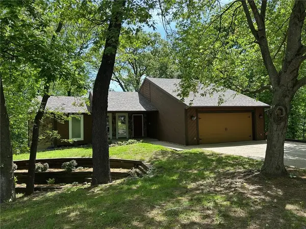 1007 S Adams Street, Nevada, MO 64772
