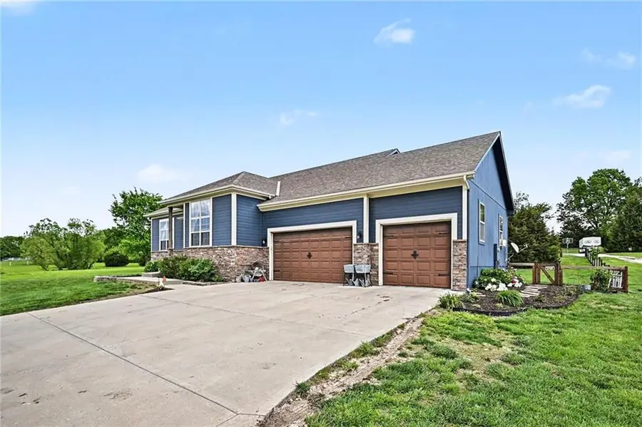 14975 Interurban Road, Platte City, MO 64079 - #3