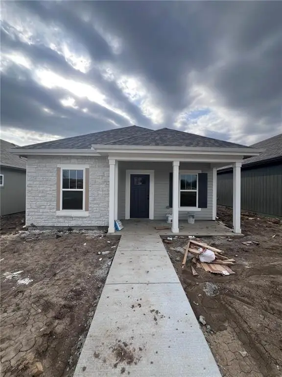 1600 Cottonwood Creek Avenue #7, Kearney, MO 64060