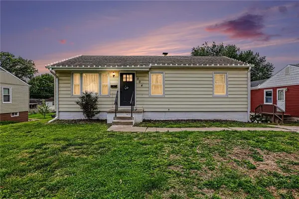 504 E Meadow Lane, St Joseph, MO 64501