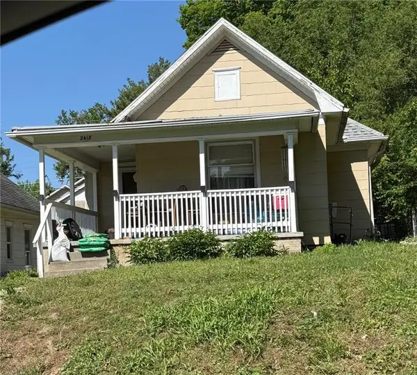 2418 S 17th Street, St Joseph, MO 64503