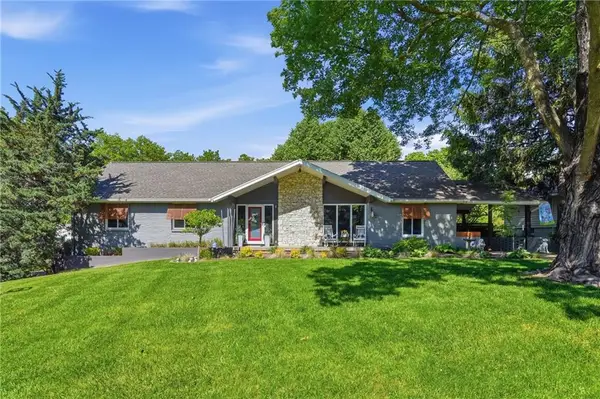 14408 Berkshire Drive, Independence, MO 64055
