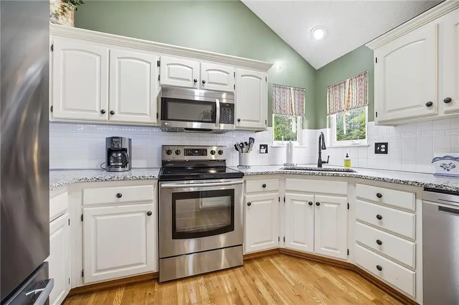 1039 N Logan Street, Olathe, KS 66061 - #2