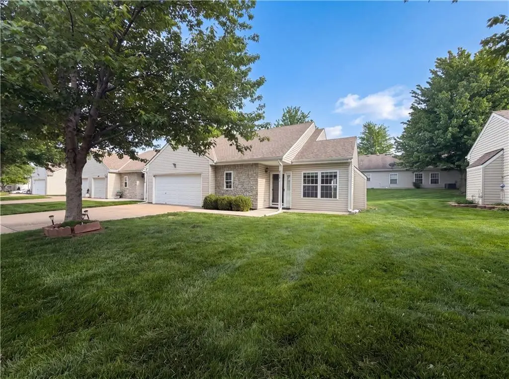 8331 Greeley Avenue, Kansas City, KS 66109 - #1