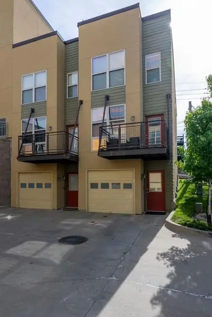 4585 Madison Avenue, Kansas City, MO 64111 - #3