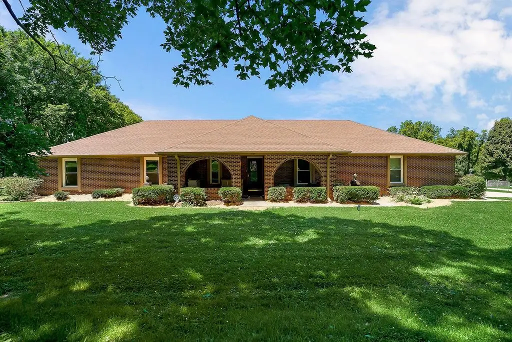 1536 Dickinson Street, Independence, MO 64050 - #1