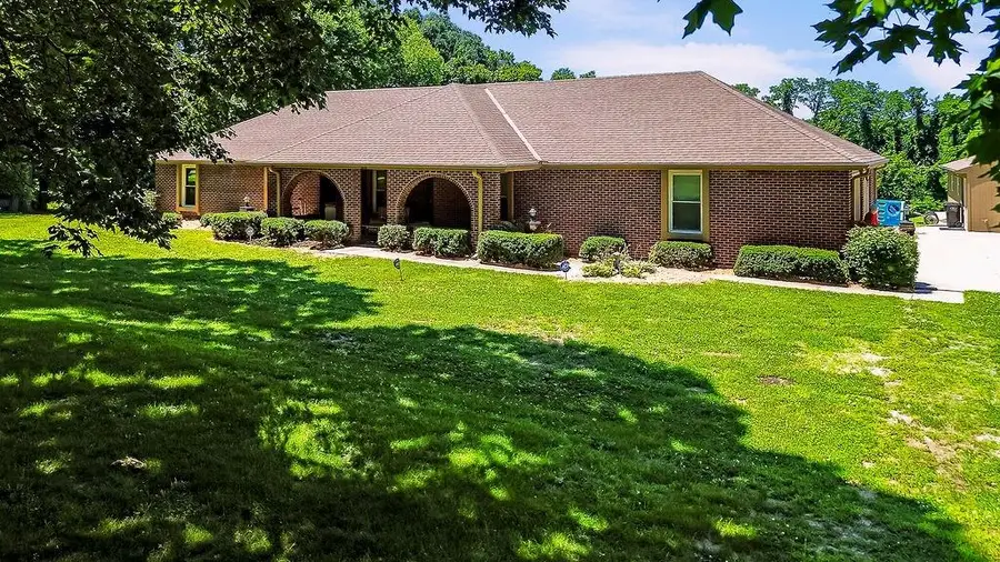 1536 Dickinson Street, Independence, MO 64050 - #2