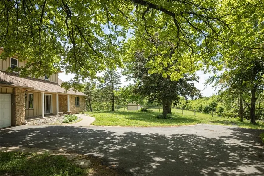1712 S La Frenz Road, Liberty, MO 64068 - #2