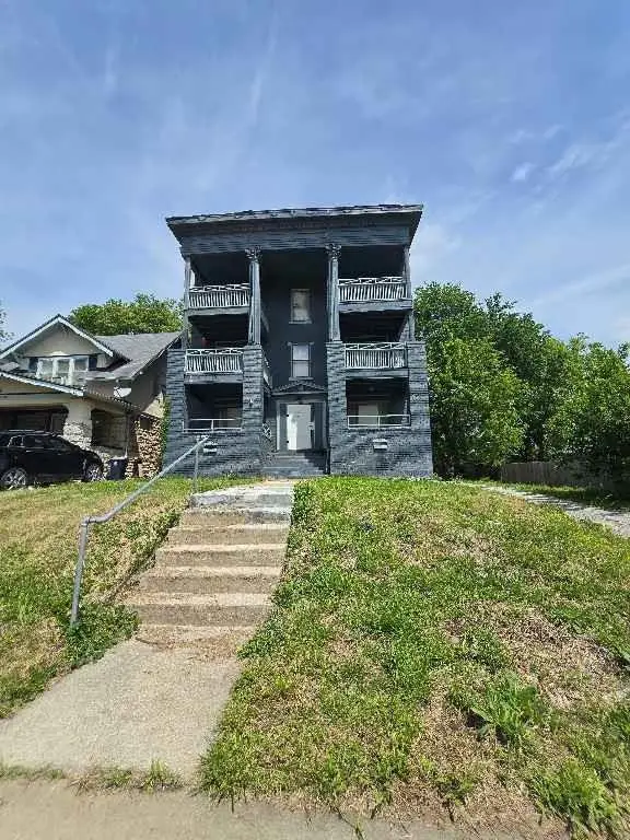 3300 E Linwood Boulevard, Kansas City, MO 64128