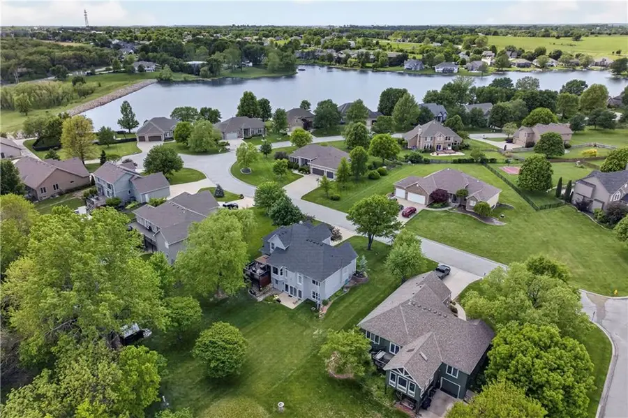 18224 153rd Street, Basehor, KS 66007 - #3