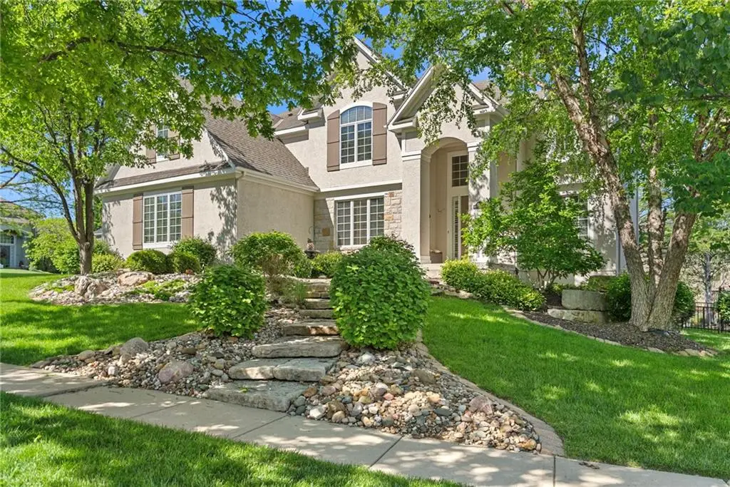 5314 W 164th Place, Overland Park, KS 66085 - #1