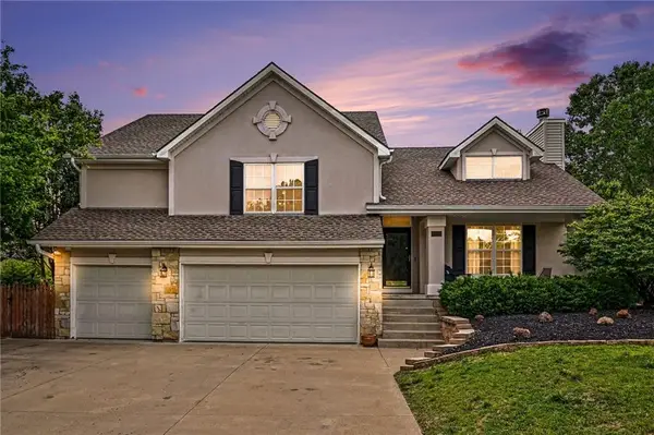 4304 Kensington Drive, St Joseph, MO 64506