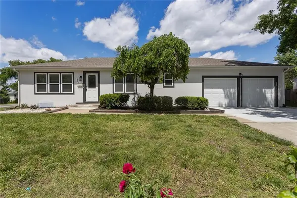 1400 E Loula Street, Olathe, KS 66061