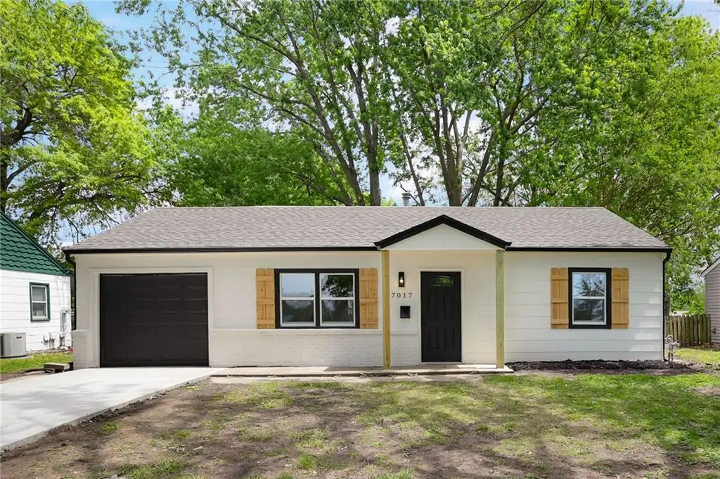 7017 N Campbell Street, Kansas City, MO 64118 - #1