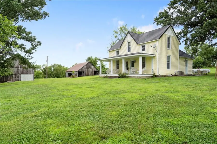 12189 119 Road, Sweet Springs, MO 65351 - #3